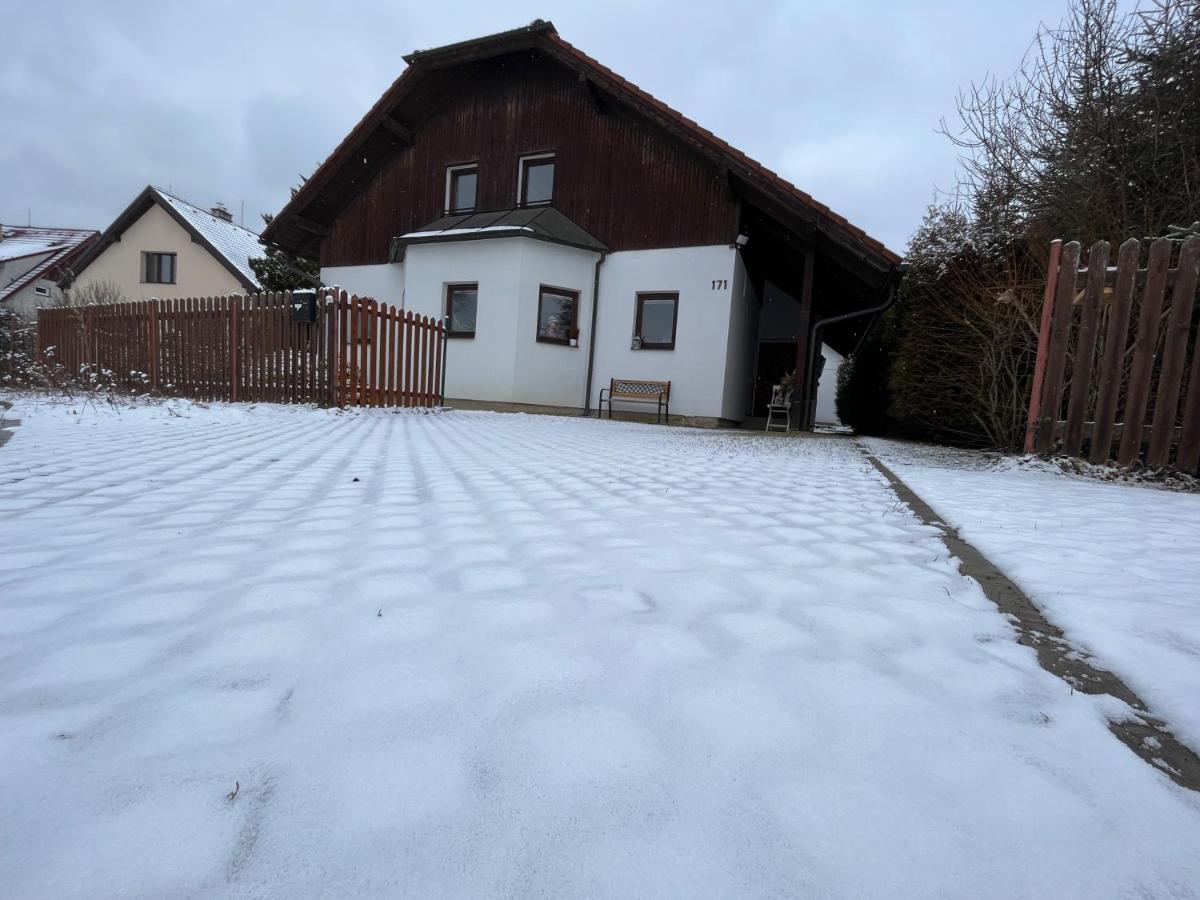"Stone'S Throw" Krumlov 5 Min By Car, Lipno 15 Min By Car, 2 Bdrooms,Playroom Kájov Екстериор снимка