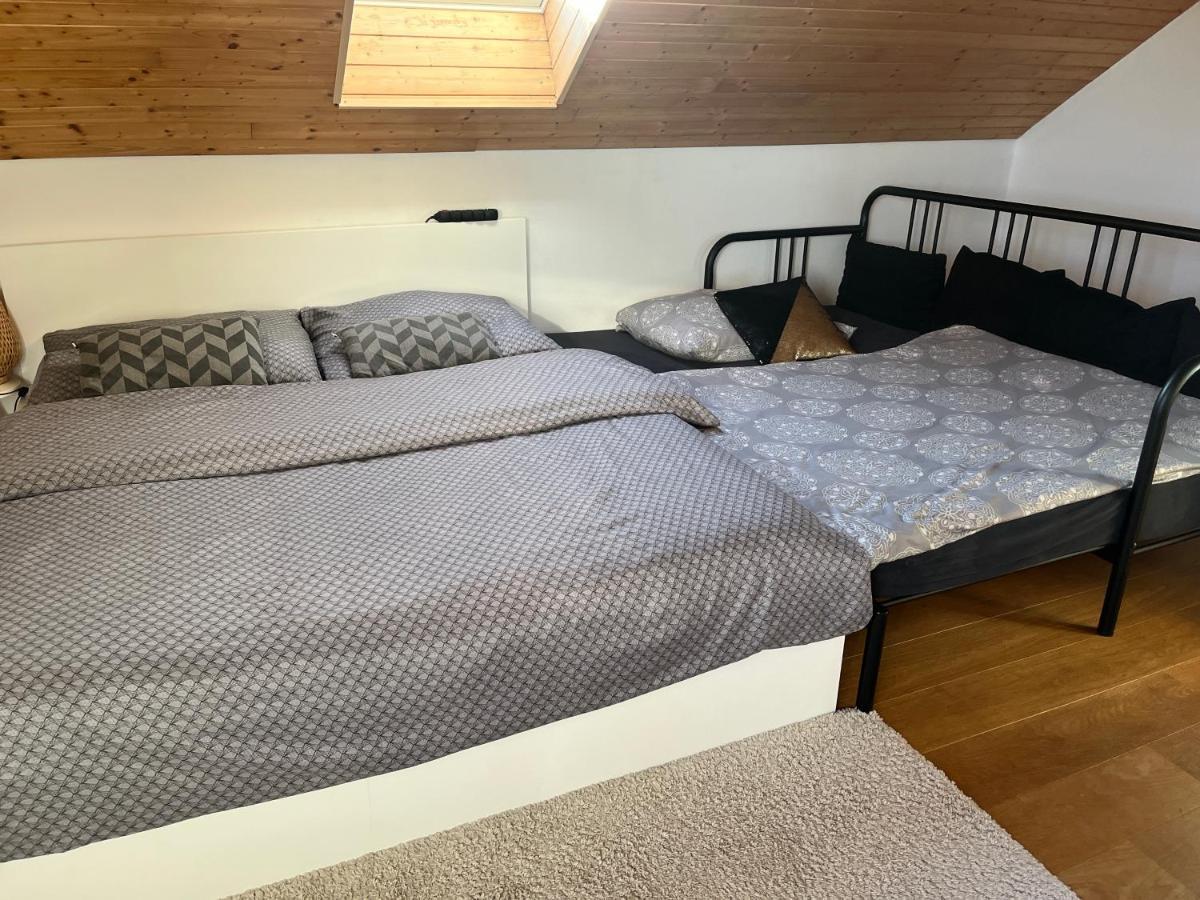"Stone'S Throw" Krumlov 5 Min By Car, Lipno 15 Min By Car, 2 Bdrooms,Playroom Kájov Екстериор снимка
